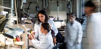 Luxury Jewelry Brands Take Charge of Educating the Next Generation