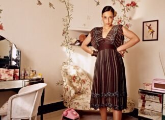 Can You Be Serious and Seriously Glamorous?