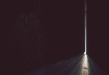 From Pub Crawls to Dead Thespians: Finding Ghosts That
Aren’t in Salem