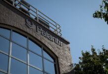 Palantir Says Top AI Engineers Stole Secrets for ‘Copycat’ Firm