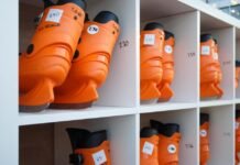 Cheshire Oaks offers first look at bespoke ‘Oaks on Ice’ rink