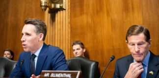 Senators announce bill that would ban AI chatbot companions for minors