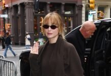 Jennifer Lawrence Zhuzhes up a Classic Fall Outfit