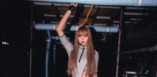 Lisa’s Stylists Brett Alan Nelson and Nan Nist on What Makes the Perfect Tour Look