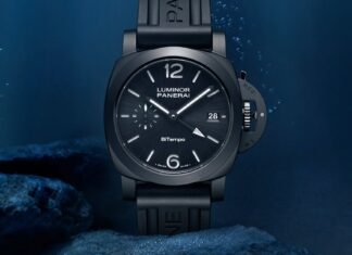 Panerai Luminor GMT Ceramica PAM01460: first 40 mm Luminor
in black ceramic