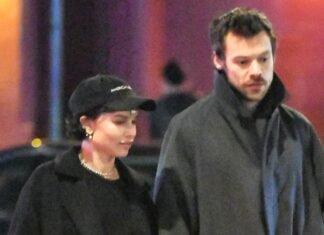 Forget the Wrong-Shoe Theory—Zoë Kravitz Just Made the Wrong-Bag Theory a Thing