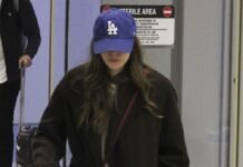 Elizabeth Olsen Just Arrived at the Airport in the Shoe Trend That’s so Mary-Kate and Ashley Coded