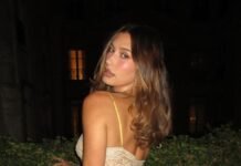 Hailey Bieber’s Velvet Snowflake Manicure Is the Trend I’m Taking Straight to the Salon in November