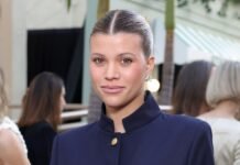 Here It Is: The New It-Girl Way to Wear Jeans and a Pair of Heels