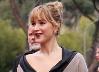 J.Law Channeled Carolyn Bessette Kennedy in the Winter Hero Item That Makes Basic Trousers Look Elegant