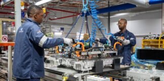 Car makers, Numsa sign three-year wage deal