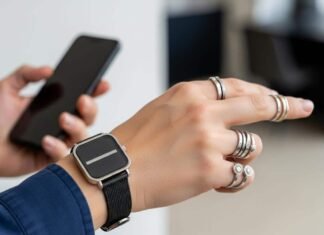 Ring watches: time on the finger, the 2025 watchmaking trend