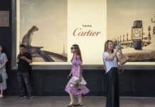 Richemont Sales Climb on China, US Demand for Watches