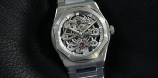 First Look – The New Girard-Perregaux Laureato Three Gold
Bridges, Merging Past And Present (Incl. Video)