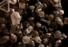 De Beers’ Branded, Traceable Diamonds Roll Out to 19 Retailers