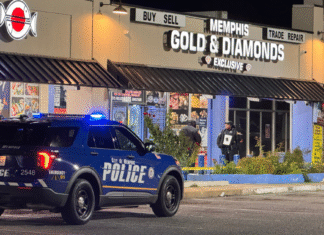 Men ‘dressed as women’ help suspects rob Memphis jewelry store before chase to Mississippi, MPD says