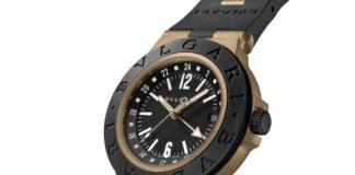 Bulgari combines bronze and rubber in the Bronzo GMT
104241
