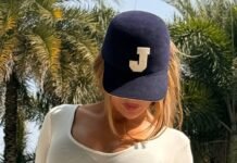 Black Is Classic, But J.Lo’s Legging Color Is the Secret to Looking Rich at Pilates This Winter