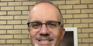 Criminal Justice Sciences professor Dr. Michael Gizzi leads a groundbreaking study on the ethics of artificial intelligence in qualitative research