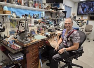 Smith’s Jewelers offers much more than sales