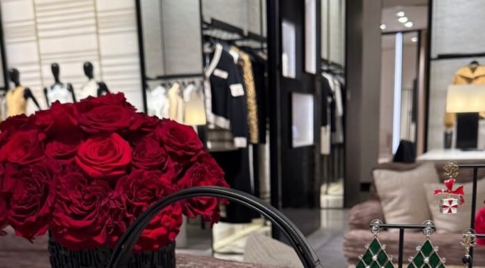 A Look at Chanel’s First Holiday Collection: Bags and More
Unwrapped (26X)