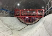 Peri’s bespoke travelling formwork gantry that enabled construction of a 48m concrete section inside both Euston tunnels