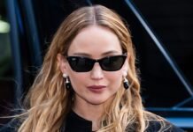 Scarf Belts Won’t Look Dated *If* You Wear Them With This Skinny-ish Denim Trend