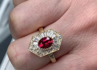 It’s proposal season. Here are 7 Pittsburgh-area places to buy that forever ring