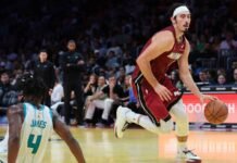 Sion James watches brilliant Jaime Jaquez Jr. dunk from the floor