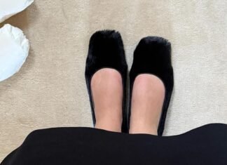 H&M Just Dropped a $40 Version of The Row’s Winter Flats I Keep Seeing on Chic New Yorkers