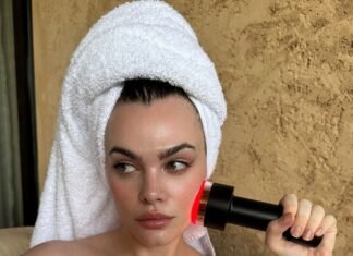 Drop Everything—the Celeb- and Editor-Obsessed Lyma Laser Is Currently $670+ Off