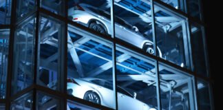 Carvana CEO’s message on used-car market raises eyebrows