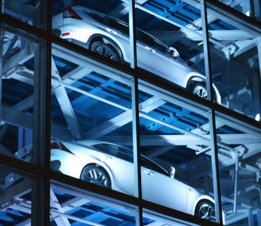 Carvana CEO’s message on used-car market raises eyebrows