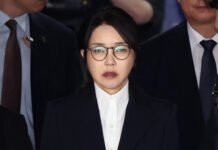 Lawmaker Kim Gi-hyeon’s luxury handbag gift to ex-first lady draws bribery accusations