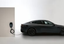 Chinese Car Manufacturers Face Challenges