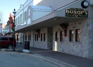 Husar’s House of Fine Diamonds closing in West Bend after 75 years