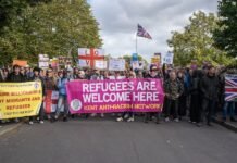 UK Labour to Let Authorities Take Jewelry From Asylum-Seekers as Part of Sweeping New Immigration Crackdown