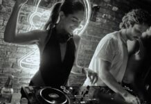 Inside No Phones by Tinx & Lucas