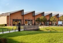 The Italian Mall Where Cool Girls Shop