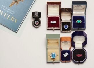 Where To Buy Vintage Jewelry This Holiday Season