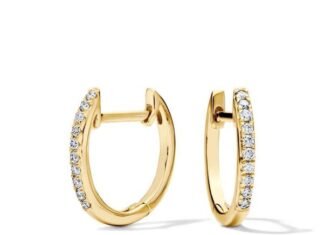 Give The Gift Of Timeless Style With A Piece Of Helzberg Jewelry