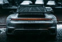 Porsche “shuts down” suddenly in Russia — Thousands of cars stop starting for “no apparent reason”