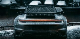 Porsche “shuts down” suddenly in Russia — Thousands of cars stop starting for “no apparent reason”