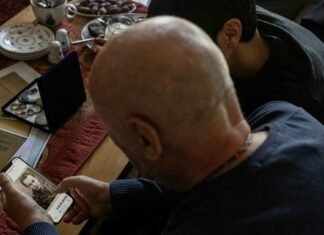 Jewelry of a Nazi concentration camp survivor returned to son in Israel after 80 years