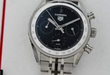 Hands-on – The Sleek TAG Heuer Carrera Chronograph x
Fragment Limited Edition