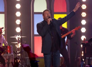 Blake Shelton’s Stepsons Proudly Watches on During His ‘The Road’ Finale Performances