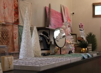 Mixie Permanent Jewelry expands storefront in Gruene