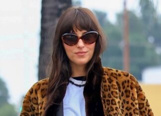 It’s Here: The First New Sneaker Trend of 2026, As Seen on Dakota Johnson
