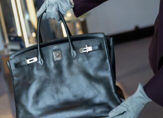 CORRECTION Emirates Jake Birkin Handbag