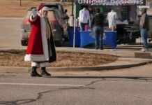 Christmas Cruise visits downtown Enid Saturday